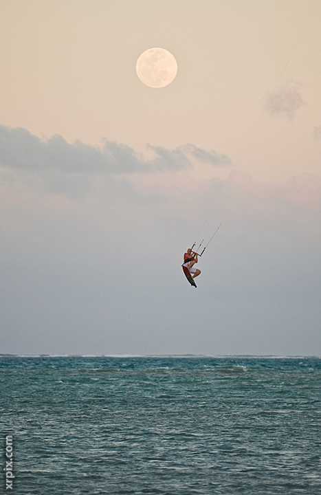 Moonlight Kitesurf Jump