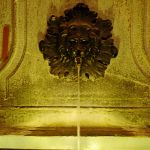 Fontaine 'sous un toit'